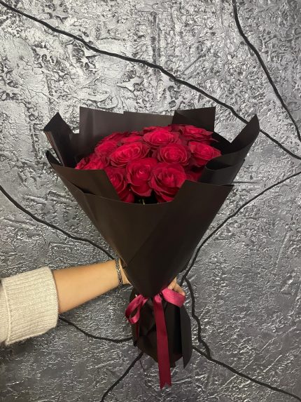 Buca Çiçekçi Kırmızı Gül Buketi. 21 Dal. BKT0002
