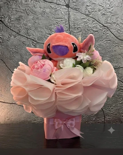 Pembe Masal Peluş Çiçek Aranjmanı pembe ve beyaz çiçekli peluş hediye tasarımı